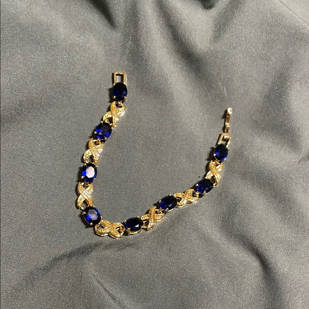 Elegant Gold 18k plated and Sapphire Bracelet